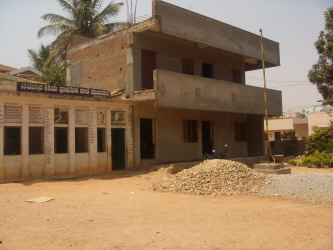 le nouveau batiment en construction