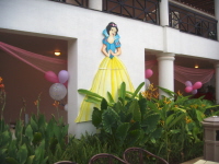 Blanche Neige au Club House