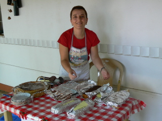 Isabelle et son stand de nourriture !